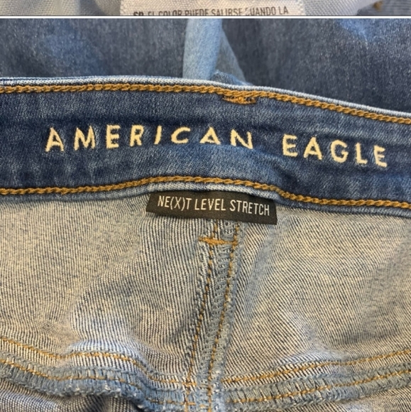 American Eagle Highest Rise Jegging Crop Distressed Jeans Size 14 - Picture 3 of 6